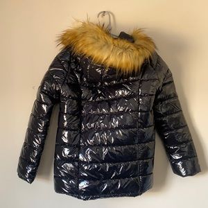 Black puffer jacket w/ faux fur hood